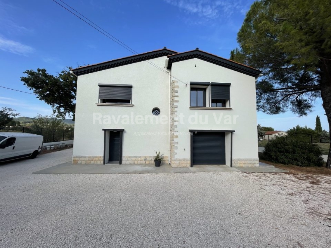 Façadier d'une maison à Brignoles, 83170, Var