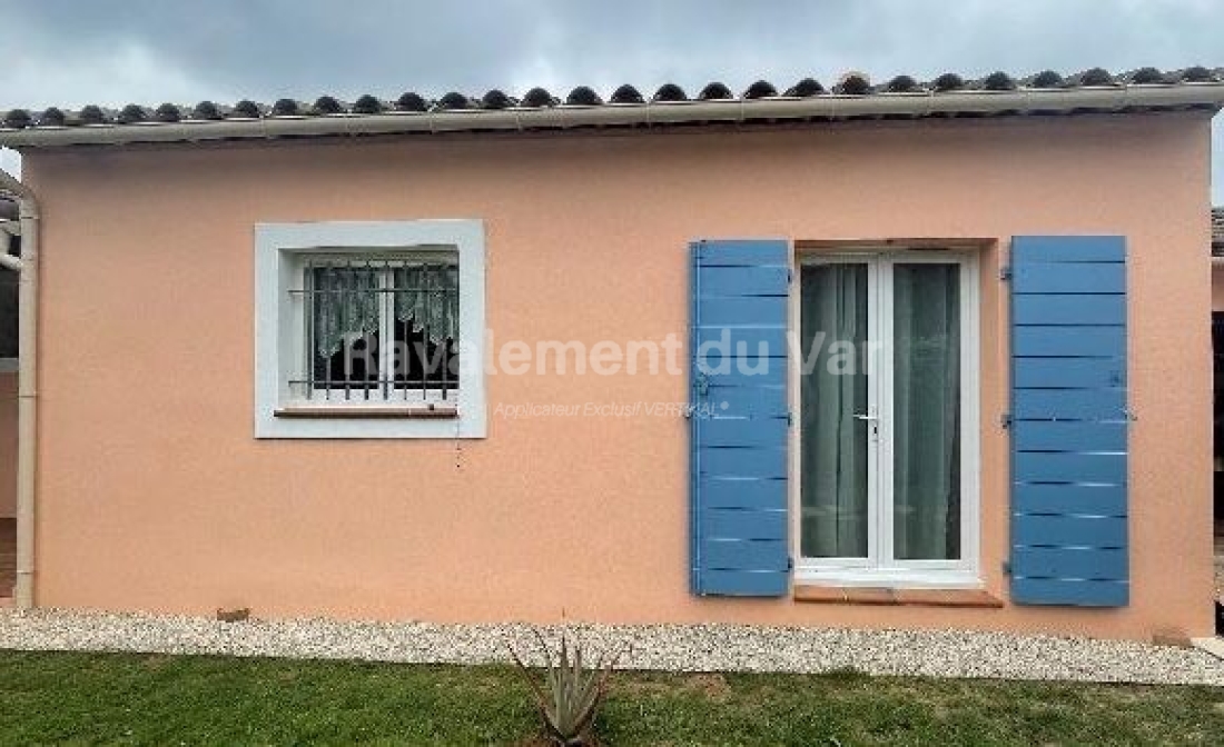 Artisan peintre pour façades d'une maison à Brignoles, 83170, Var