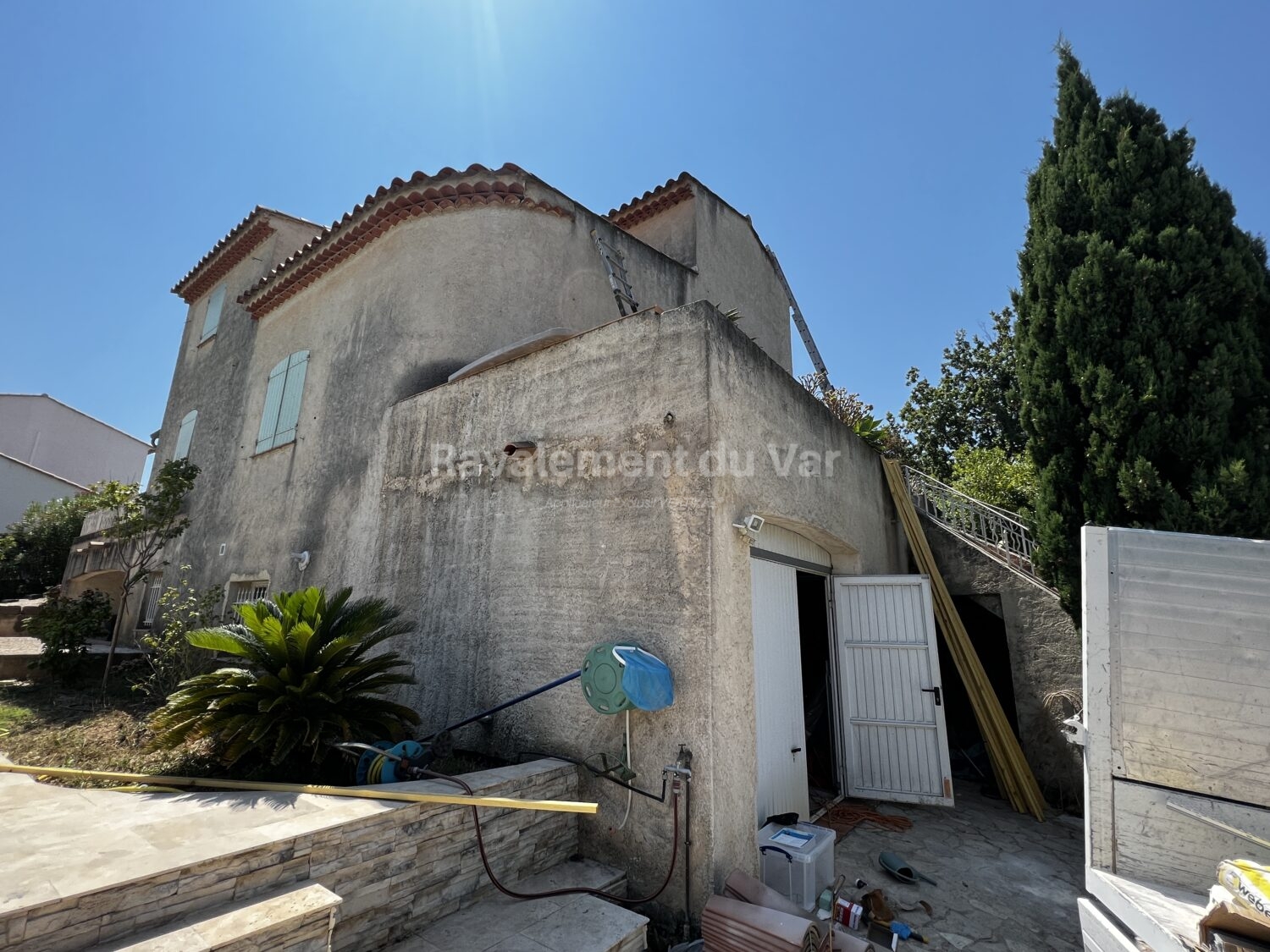 Nettoyage façades d'une maison à Carnoules, 83660, Var