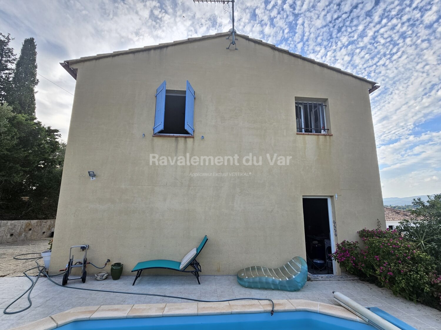 Nettoyage façades d'une maison à La-Londe-les-Maures, 83250, Var